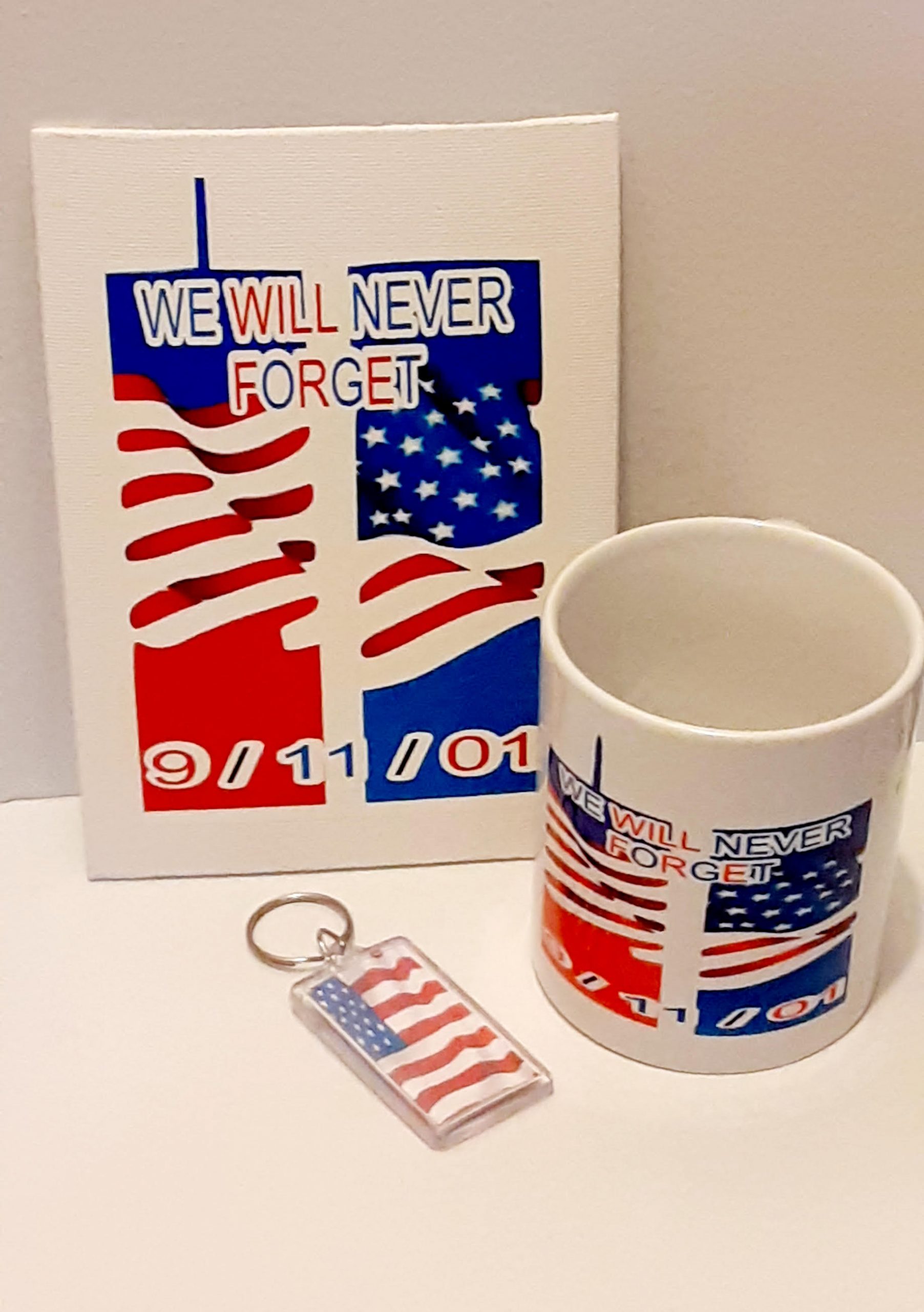 8.911-Mug-Canvas-with-American-Keychain-scaled-1.jpg